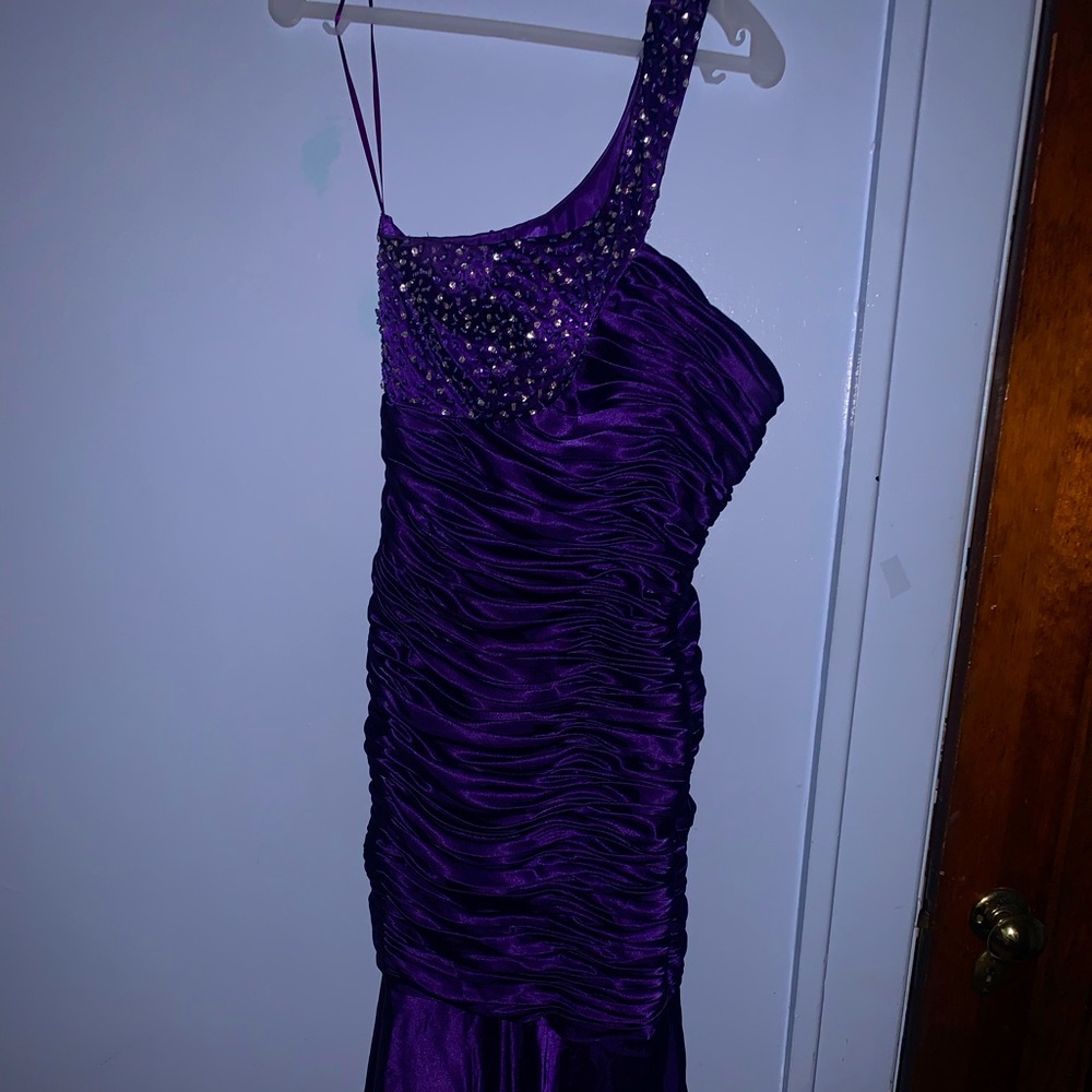 COPY - Dark purple dress size L. Perfect for any party!